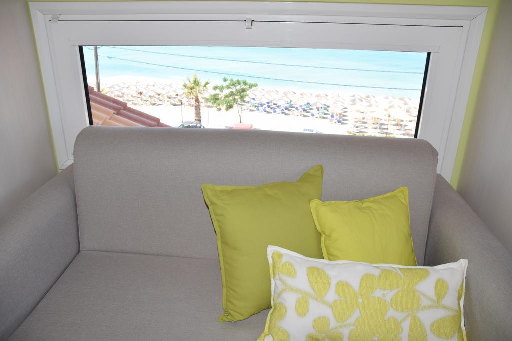 Whitesands Beach Resort Paralia Vrachou Room photo