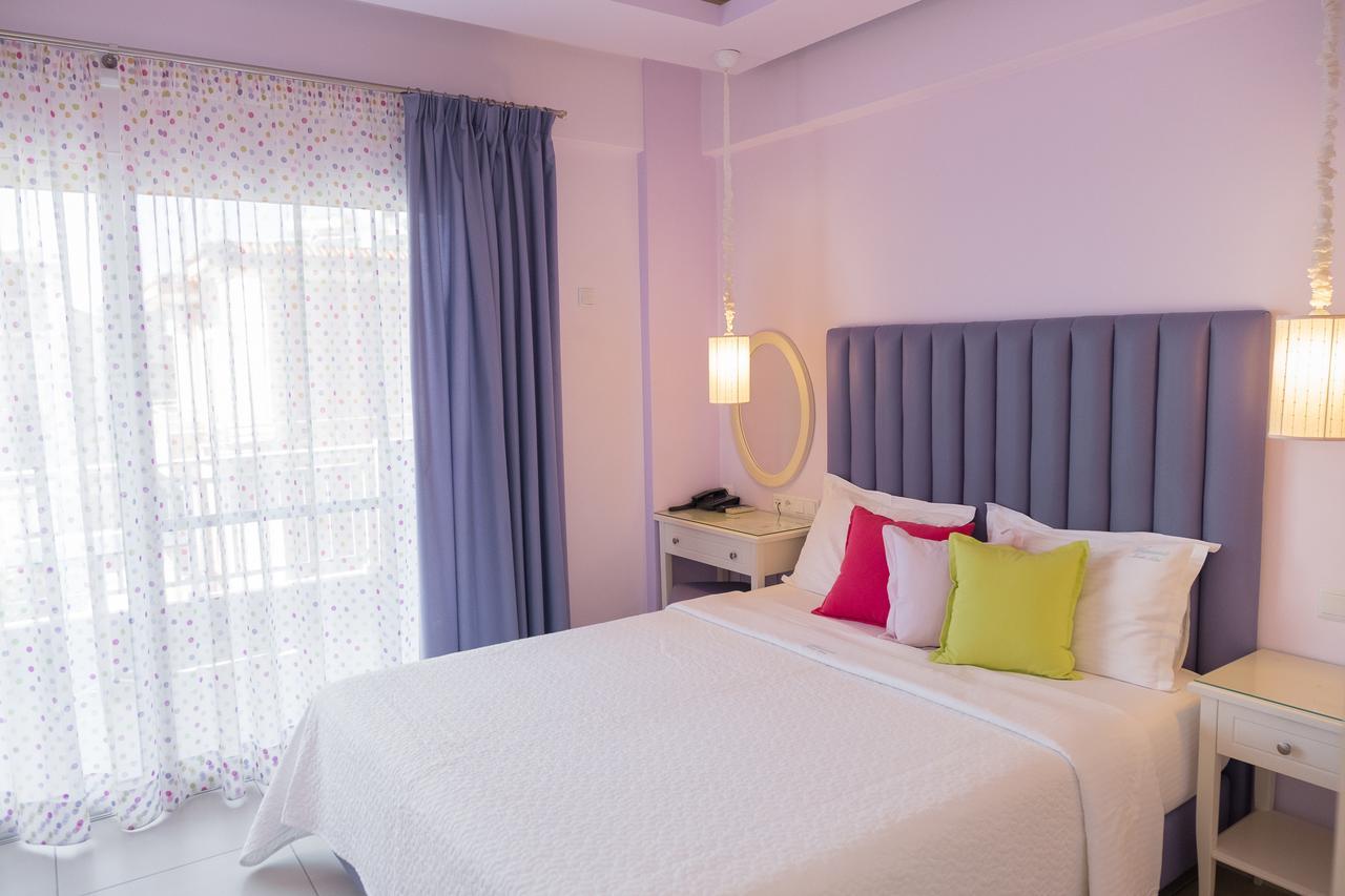 Whitesands Beach Resort Paralia Vrachou Exterior photo