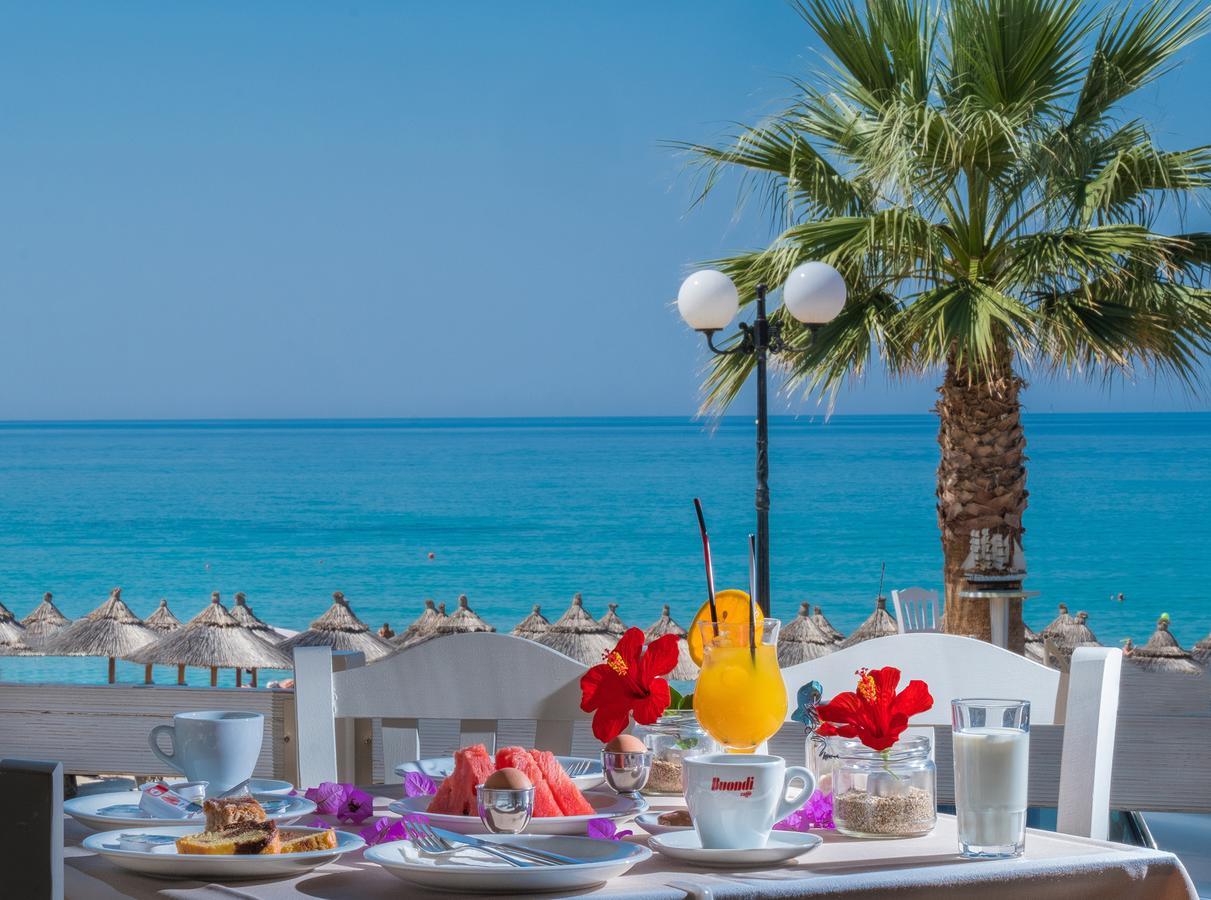 Whitesands Beach Resort Paralia Vrachou Exterior photo